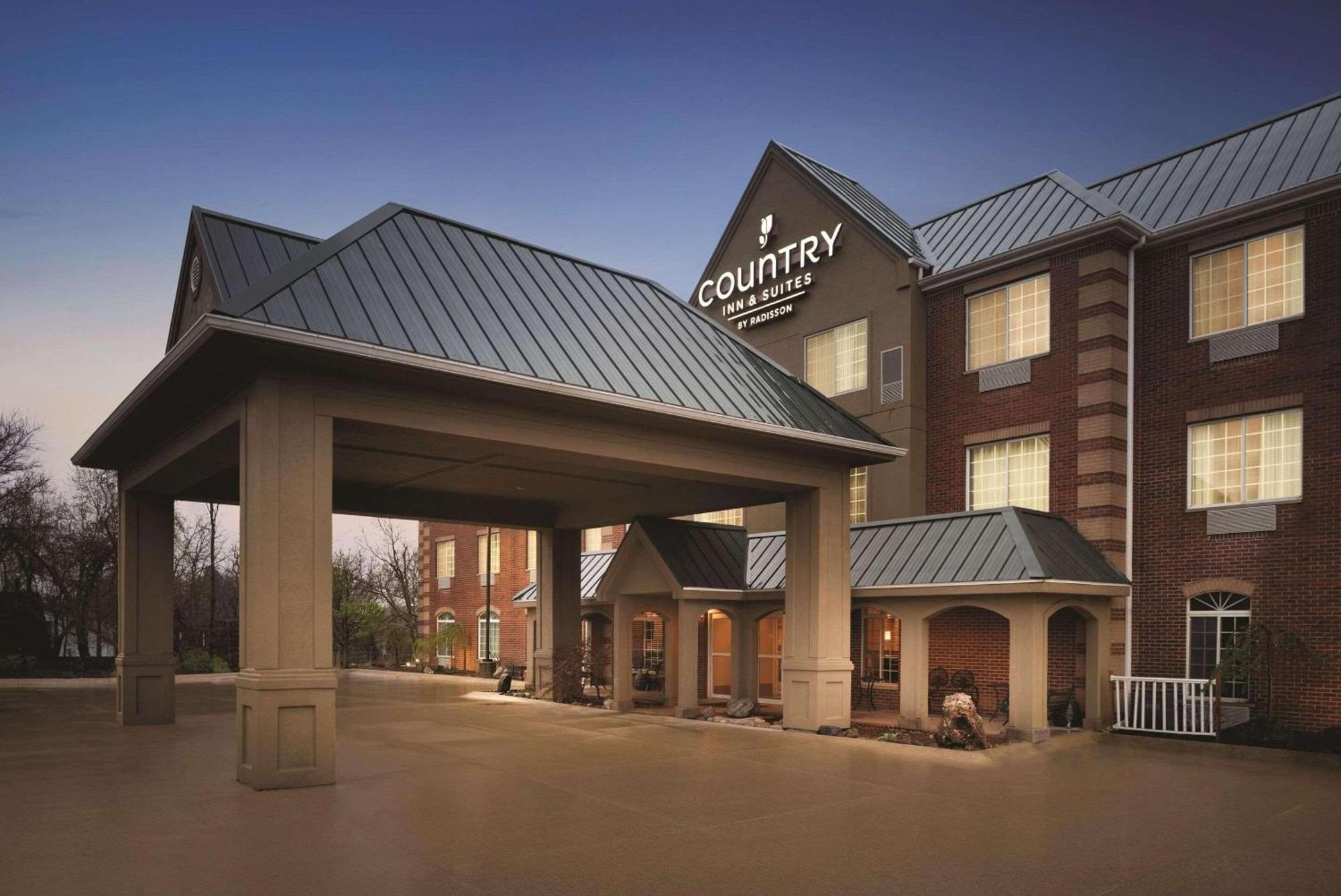 Country Inn & Suites By Radisson, Valparaiso, In Εξωτερικό φωτογραφία